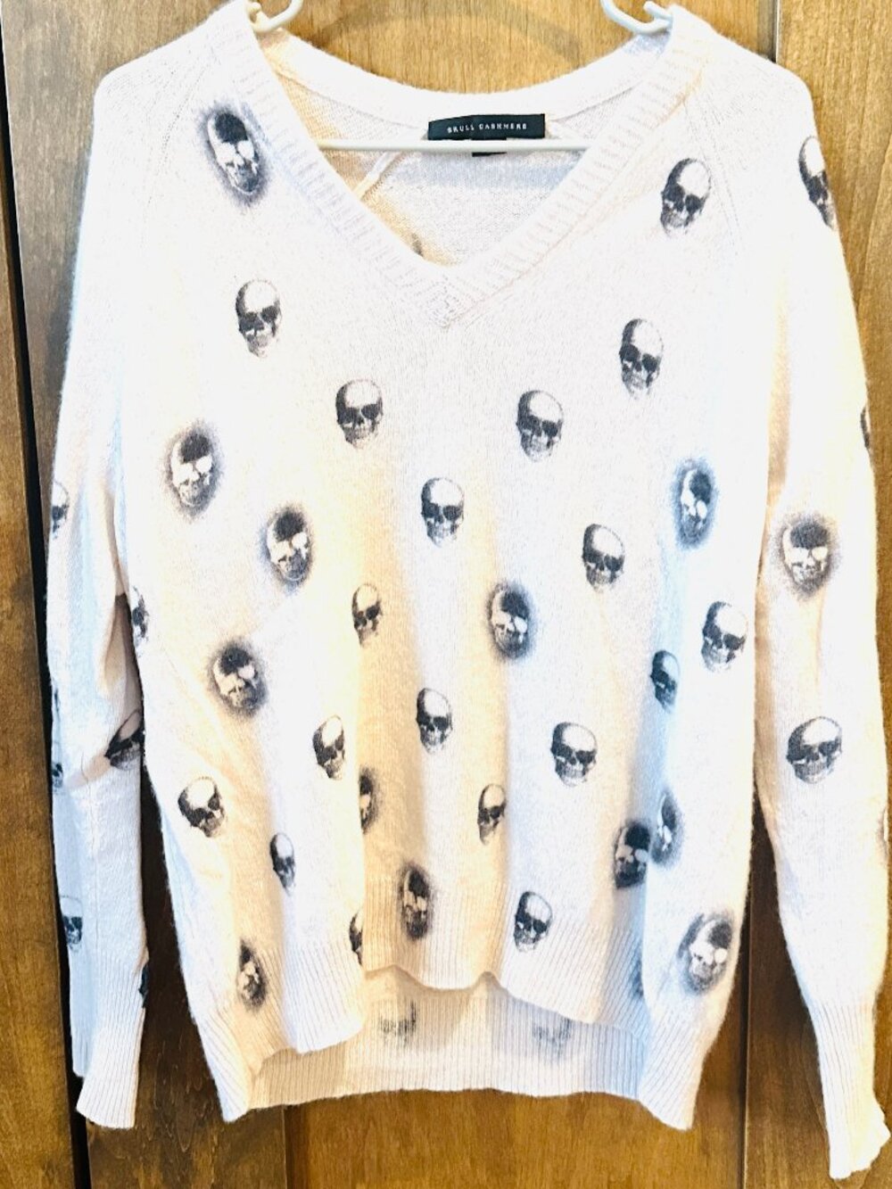 SKULL CASHMERE SWEATER MEDIUM
